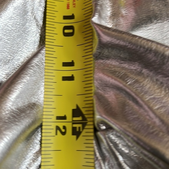 NWT  7 For All Mankind Women's Silver Metallic Faux Leather Vegan Pants - Picture 10 of 14
